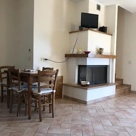 La Casa Degli Ulivi ピティリアーノ